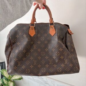 Louis Vuitton Speedy 35